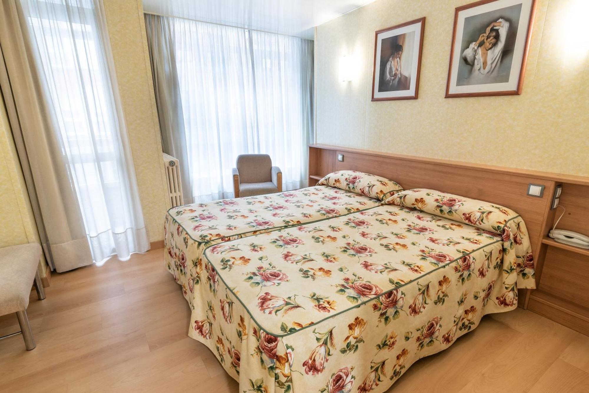 Hotel Bedoya Santander Esterno foto